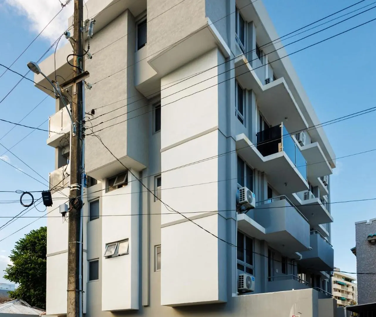 Avila Suites San Juan Guest house