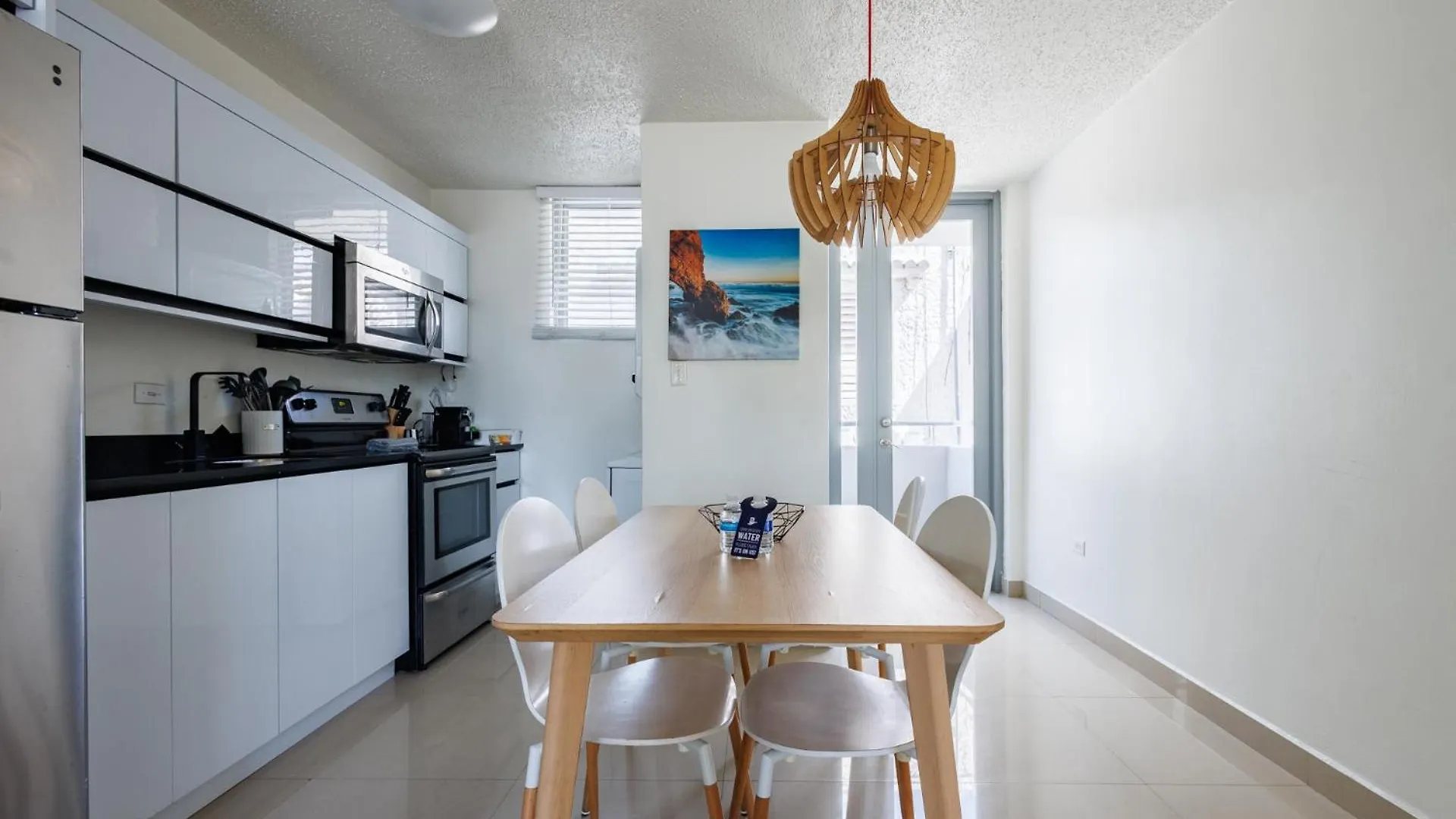 Avila Suites San Juan Guest house